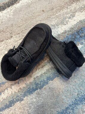 Hey Dude Youth Size 2 Black Sparkle Shoe